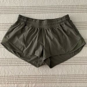 Lululemon hotty hot short grey sage size 8